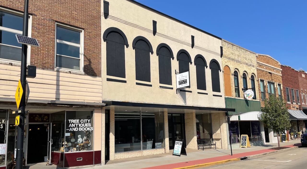 Nancy Zieman Sewing Studio Store in the Fine Arts District in Downtown Beaver Dam WI IMG_2406