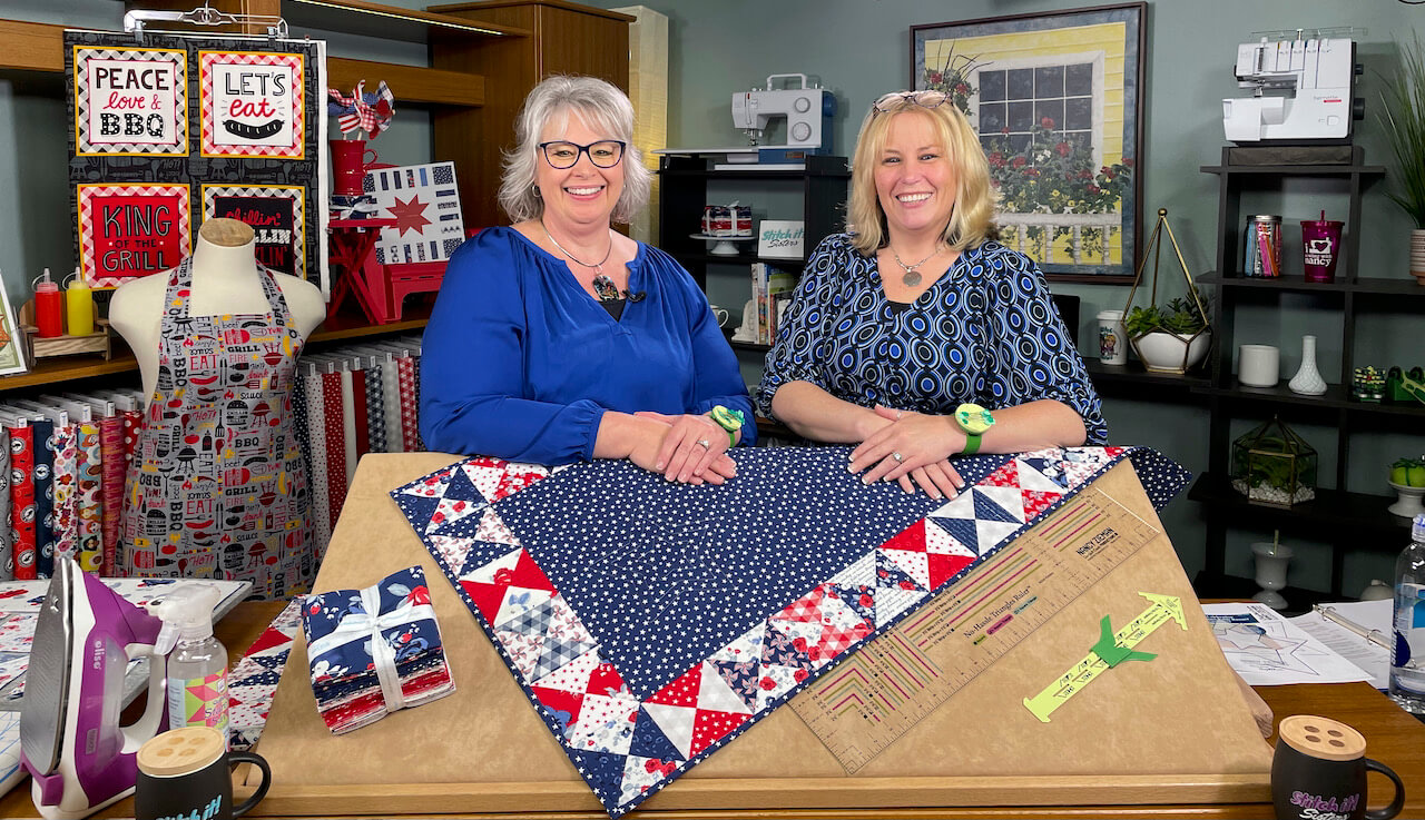 Deanna Springer and Dana Casey Present Piece and Quilt For the Holidays at The Great Wisconsin Quilt Show 2021